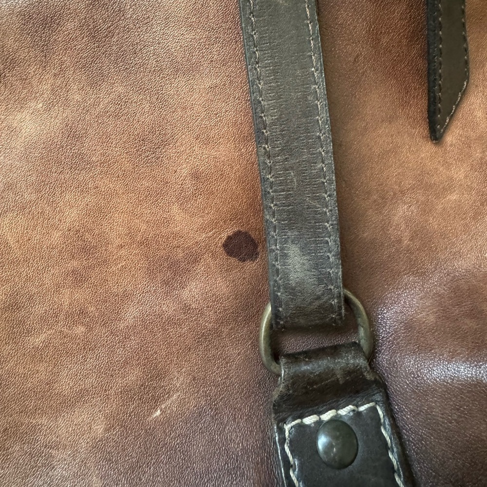 JOHN VARAVATOS Italian Leather Messenger Bag - Picture 15 of 16